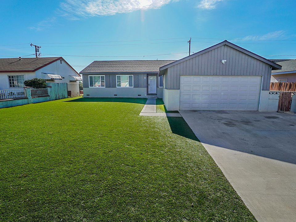 Beautiful Curb Appeal 