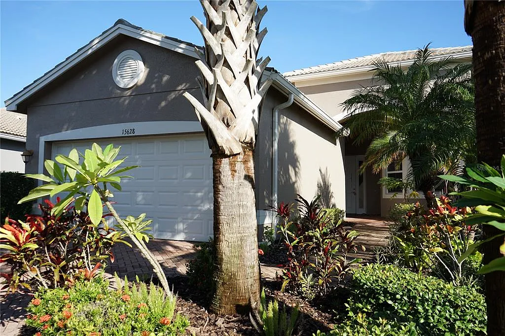 2 bed, 2.0 bath, 1747 sqft, $2,200 — Photo 3