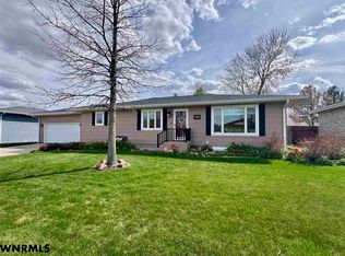 1565 Yucca Dr, Gering, NE 69341