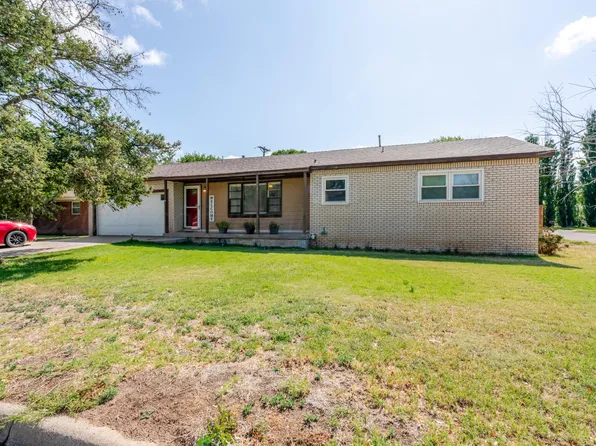 1421 Elm Ave, Dalhart, TX 79022