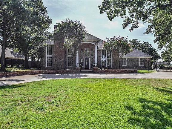 4th image of 450 Canyon Oaks Dr