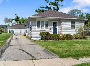 537 30th St SE, Cedar Rapids, IA 52403
