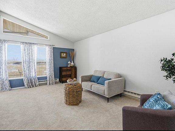 2nd image of 10712 Mesa View Dr