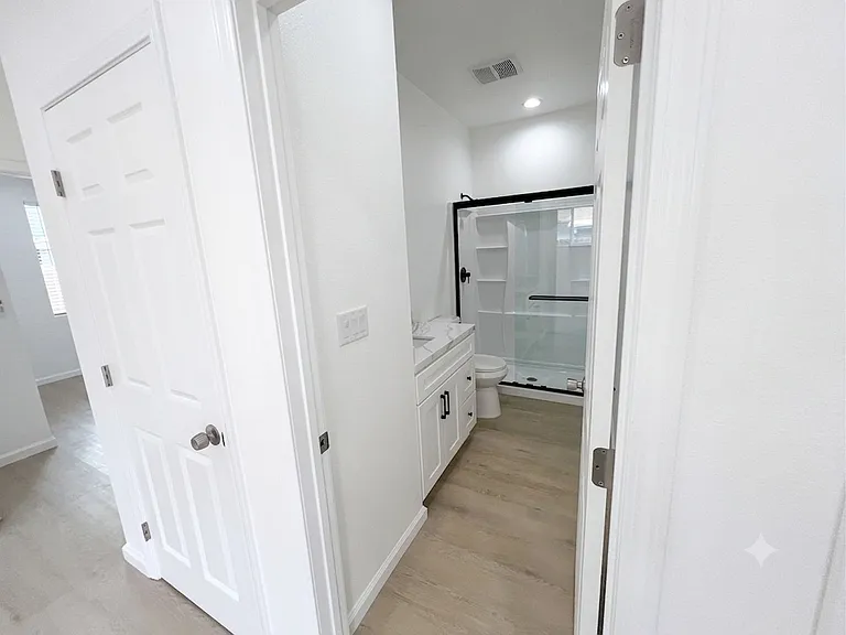 3466 Washington St — Photo 10