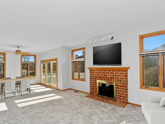 4th image of 22 Mashie Ct