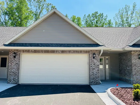 2447-3 Remington Rd, Green Bay, WI 54302