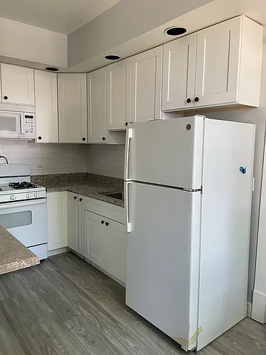 18101 Martin Ave #1B Photo 1