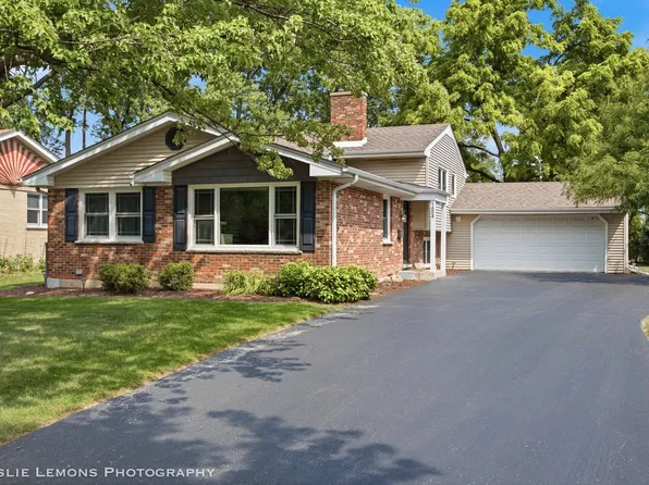 (undisclosed Address), Downers Grove, IL 60516