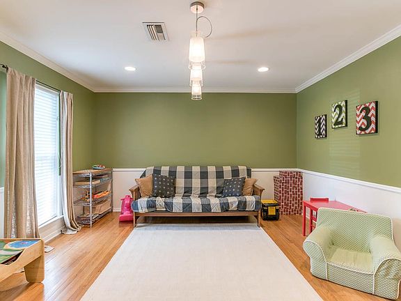 4th image of 11123 Atwell Dr