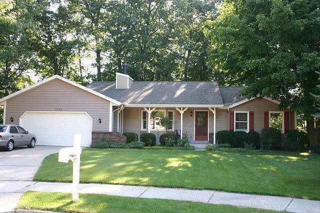 1st image of 3948 Honeyvale Dr SW