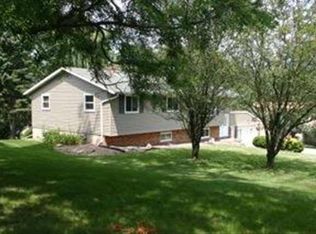 616 Chokecherry Trl, Deforest, WI 53532