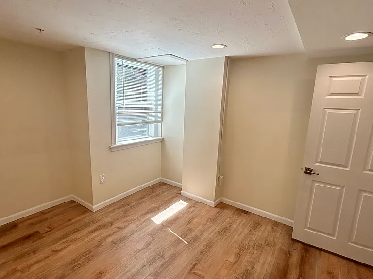 1801 Beacon St #2 — Photo 10
