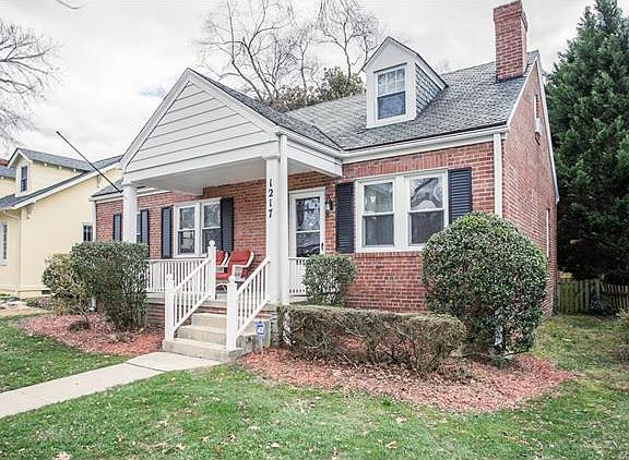 2nd image of 1217 Stanhope Ave