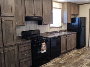 33 Liberty Sq, Davison, MI 48423