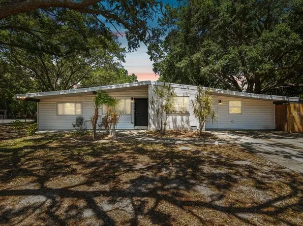 4437 W Bay Ave, Tampa, FL 33616