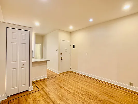 Rented by J & L Holding Corporation | media 6