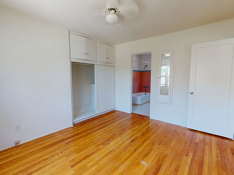 510-528 Palm Ave — Photo 5