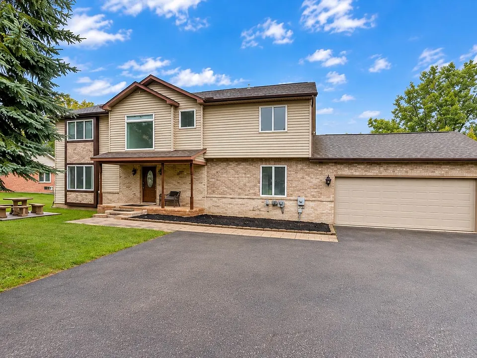 7295 W Maple Rd