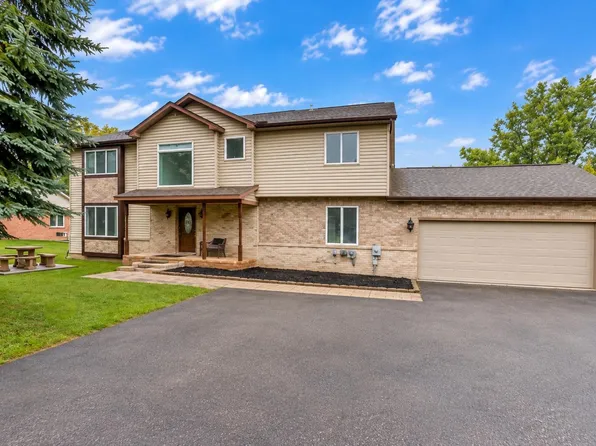 7295 W Maple Rd, West Bloomfield, MI 48322