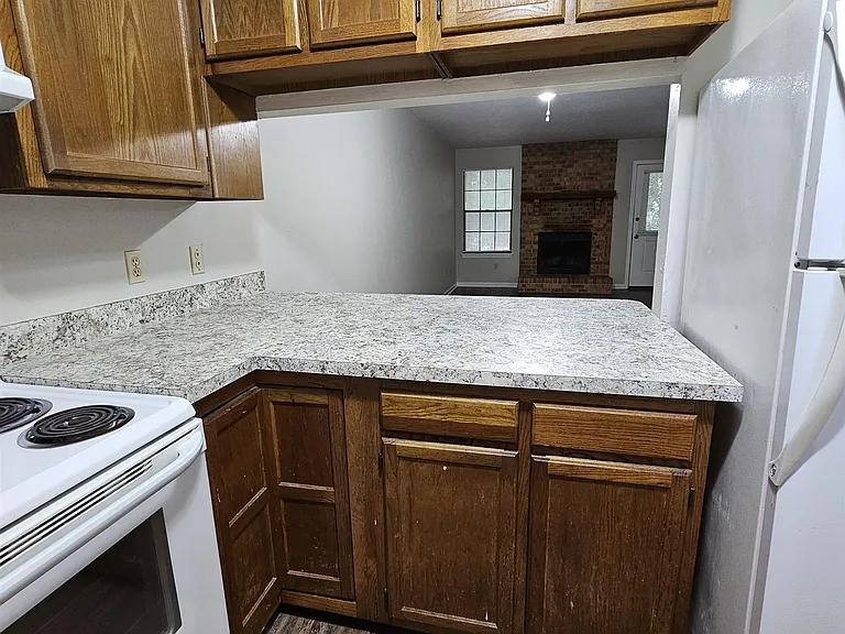 1647 Kay Ave #B — Photo 7