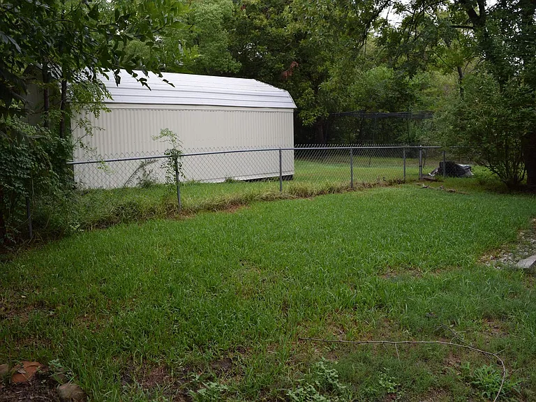 304 N Haswell Dr #A — Photo 10