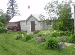 250 Highland Pl, Corinth, VT 05039