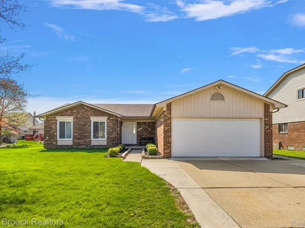 3148 Elphin Dr, Sterling Heights, MI 48310