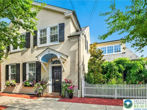 29 E Market St, Bethlehem, PA 18018