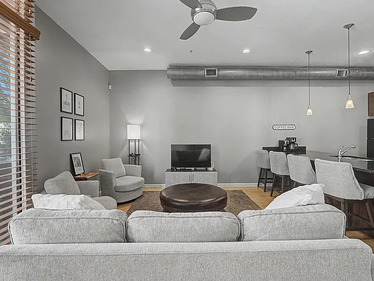 437 Monroe Ave #106 — Photo 5