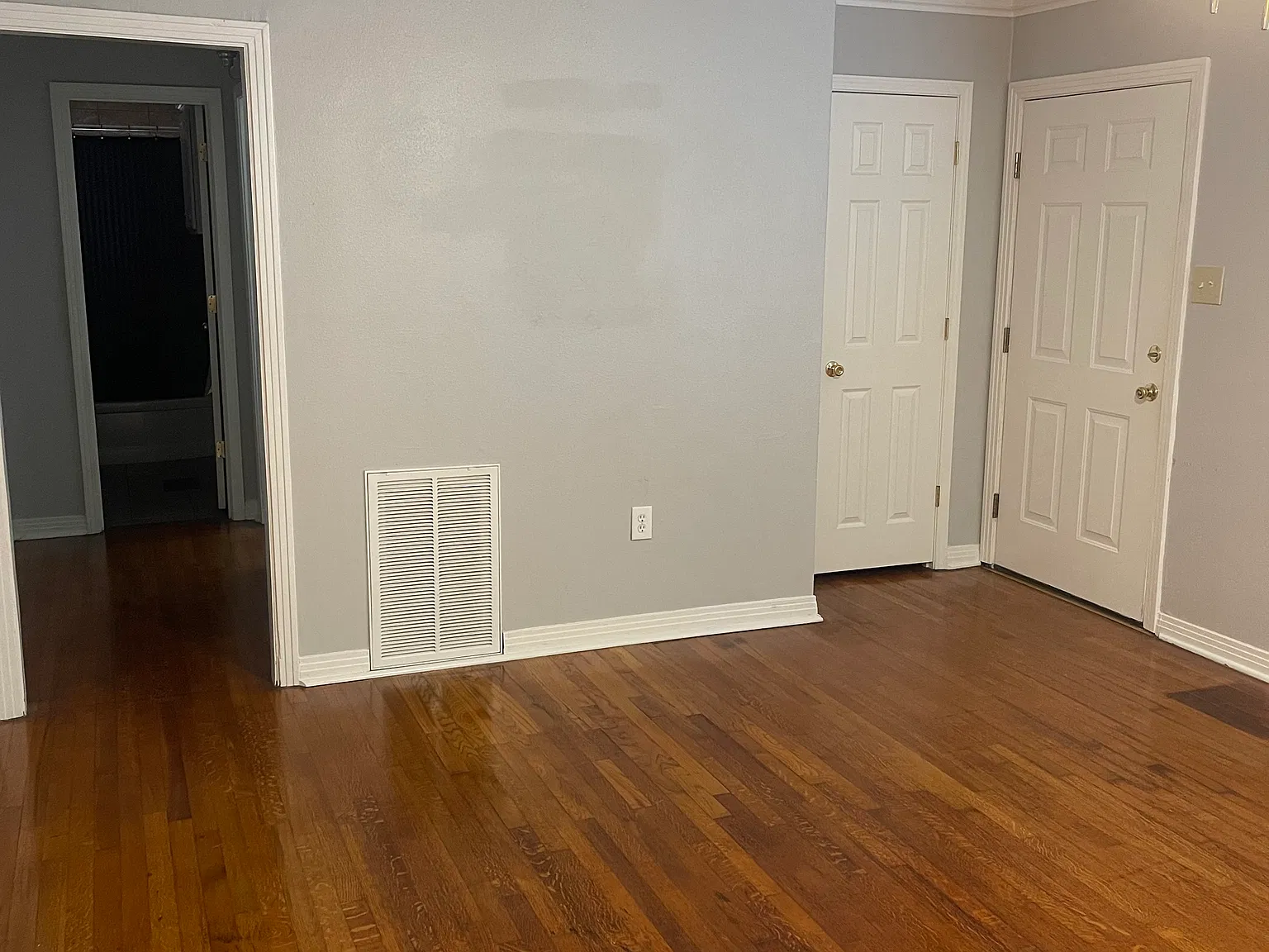 2 bed, 950 sqft, $1,150 — Photo 3