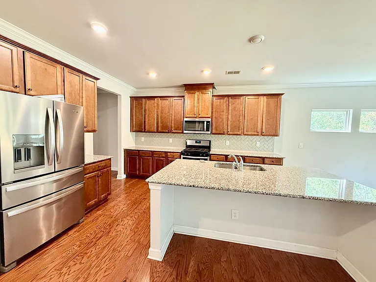3092 Cedric Ct — Photo 6