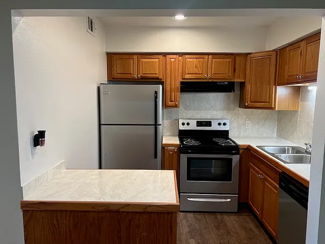 4100 Apartments — Photo 12