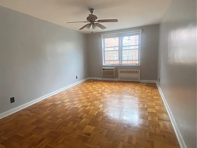 4 Sadore Ln #2W — Photo 5