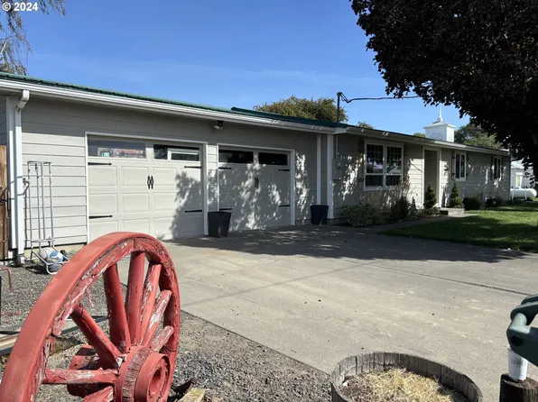 122 Columbia St, Helix, OR 97835