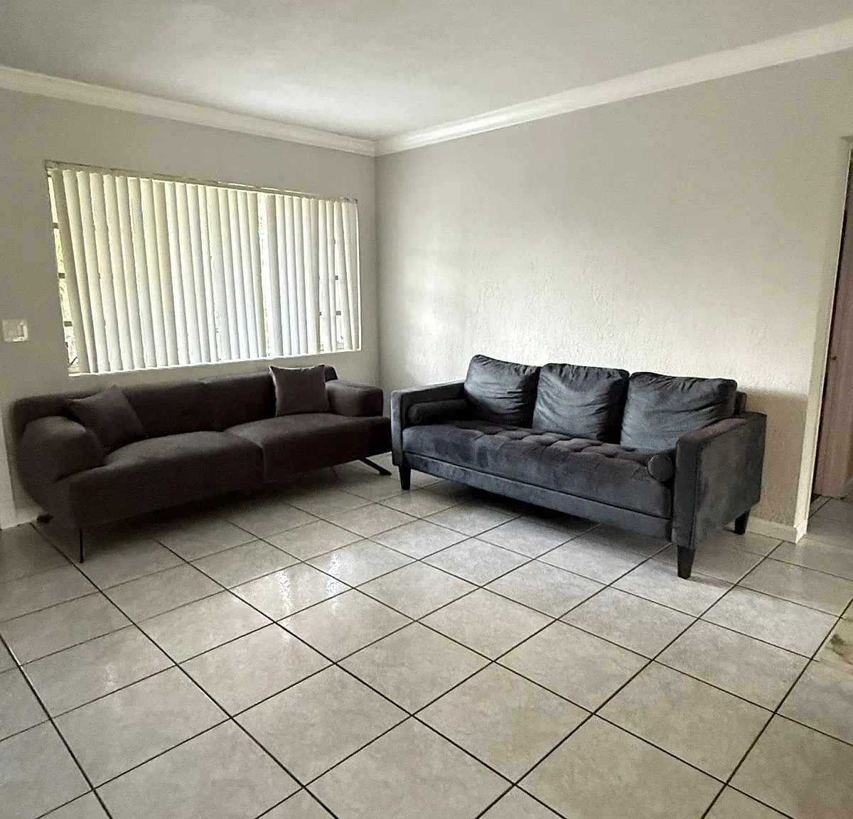 3 bed, 1416 sqft, $3,800 — Photo 3
