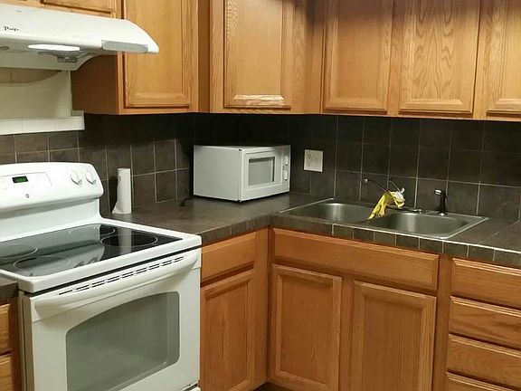4th image of 6111 127th Pl SE