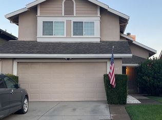 1207 Rio Cresta Way, Sacramento, CA 95834