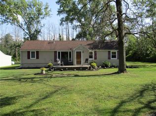 5662 Dunnigan Rd, Lockport, NY 14094