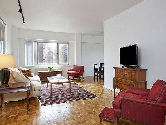 2nd image of 1652 1st Ave #16G