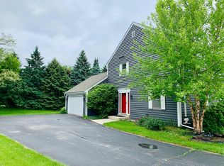 N27W26458 Christian Ct W, Pewaukee, WI 53072