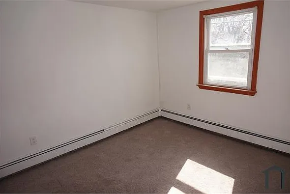 250 E Chestnut St — Photo 12