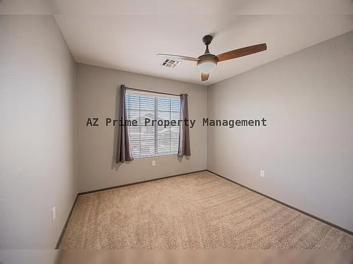 868 W Tremaine Ave — Photo 22