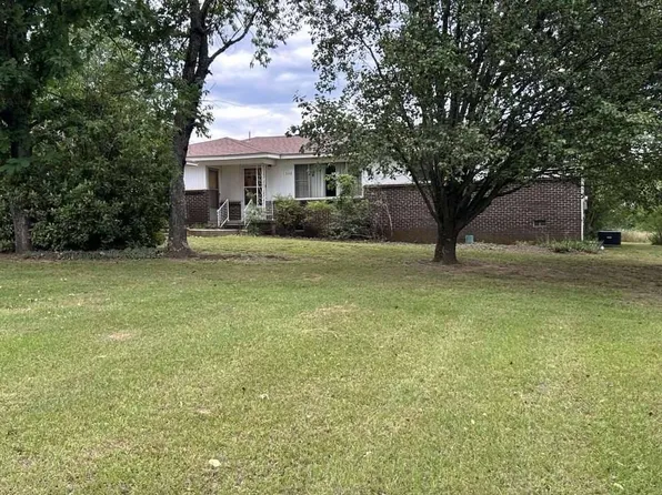 1522 N 3rd St, Ozark, AR 72949