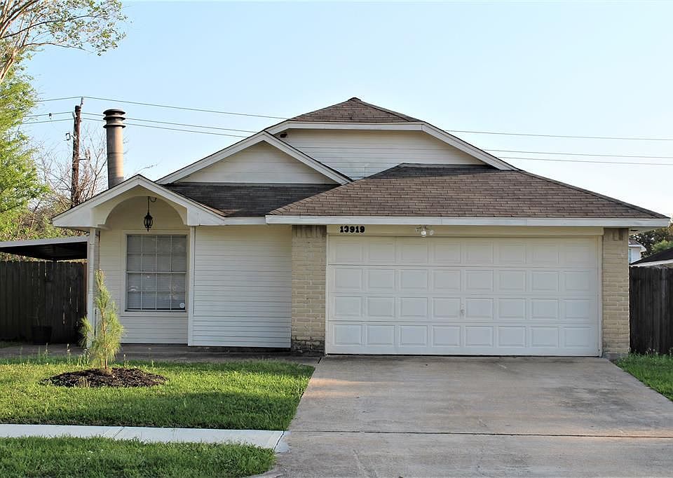 1st image of 13919 Clear Forest Dr