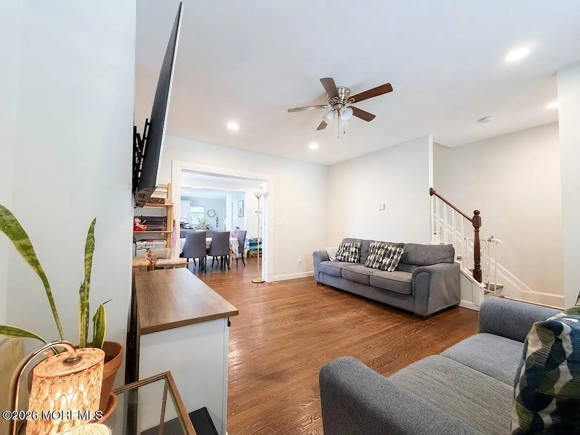 2 bed, 1260 sqft, $3,000 — Photo 4