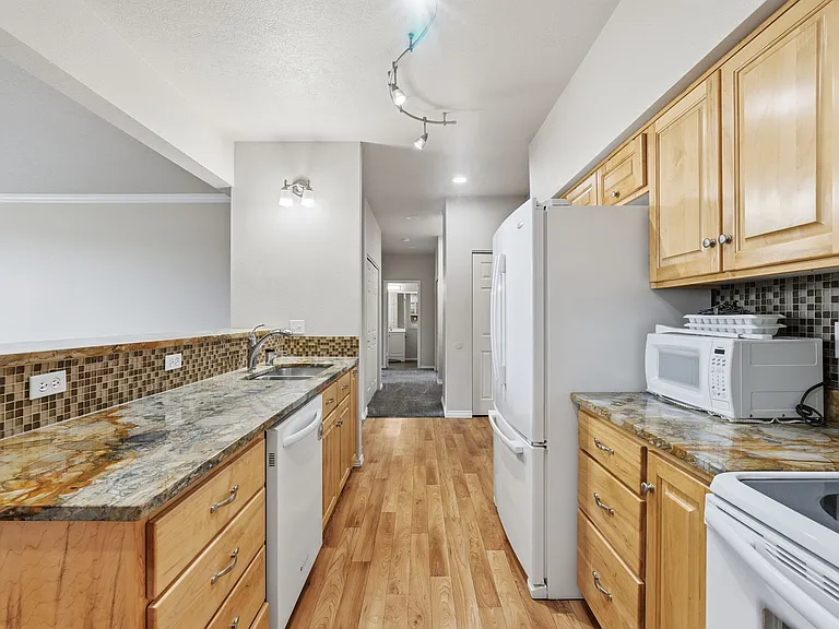 22855 E Country Vista Dr #441 — Photo 8