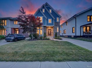 1263 Davis Ave, Birmingham, MI 48009