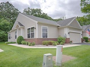 985 Victoria Greens Blvd, Victoria, MN 55386