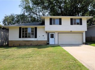 2507 Friar Dr, Parma, OH
