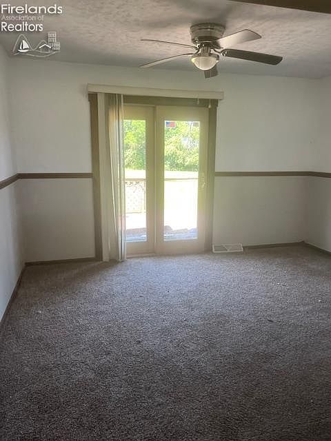 2nd image of 3055 Hartland Center Rd